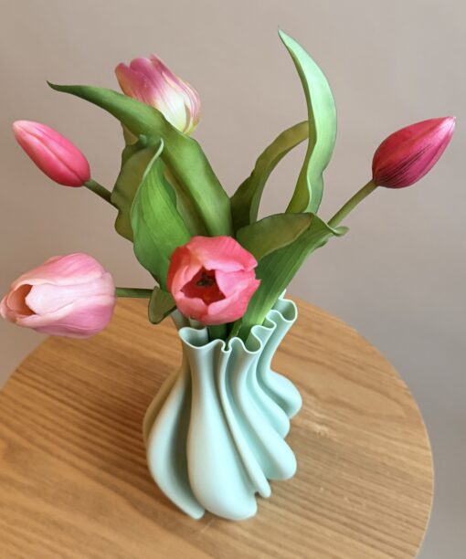 Alternative view of Vaasje met kunsttulpen Blossom Bliss