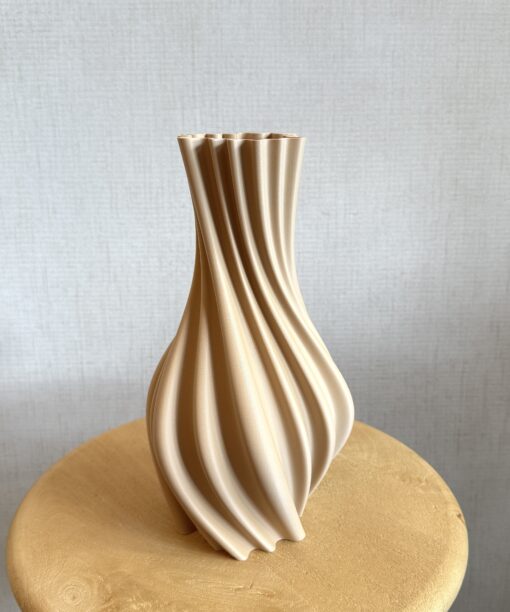3D geprinte unieke vaas, kleur peanut (houtkleur) 27cm